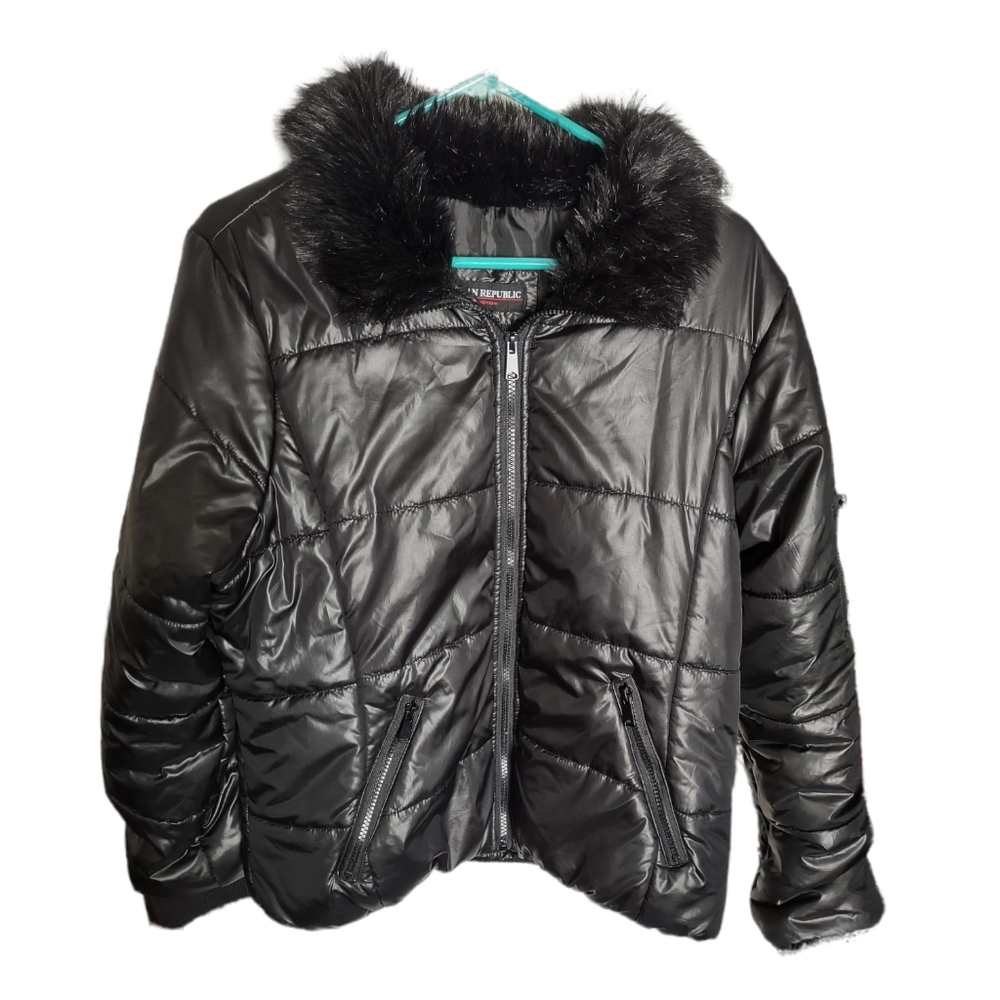 Urban Republic black Puffer Coat Fur Collar  Arm Pocket  XL